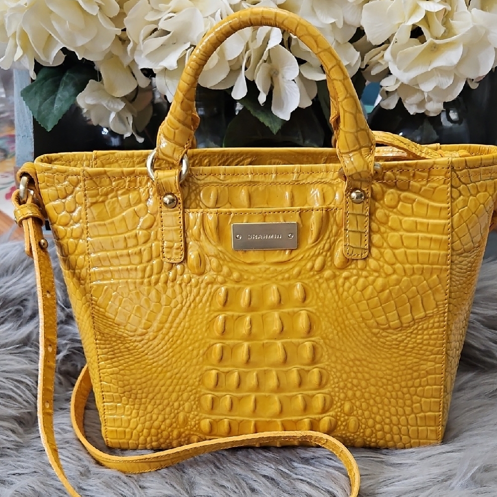 Brahmin VINTAGE Mini Arlo Sunflower 🌻